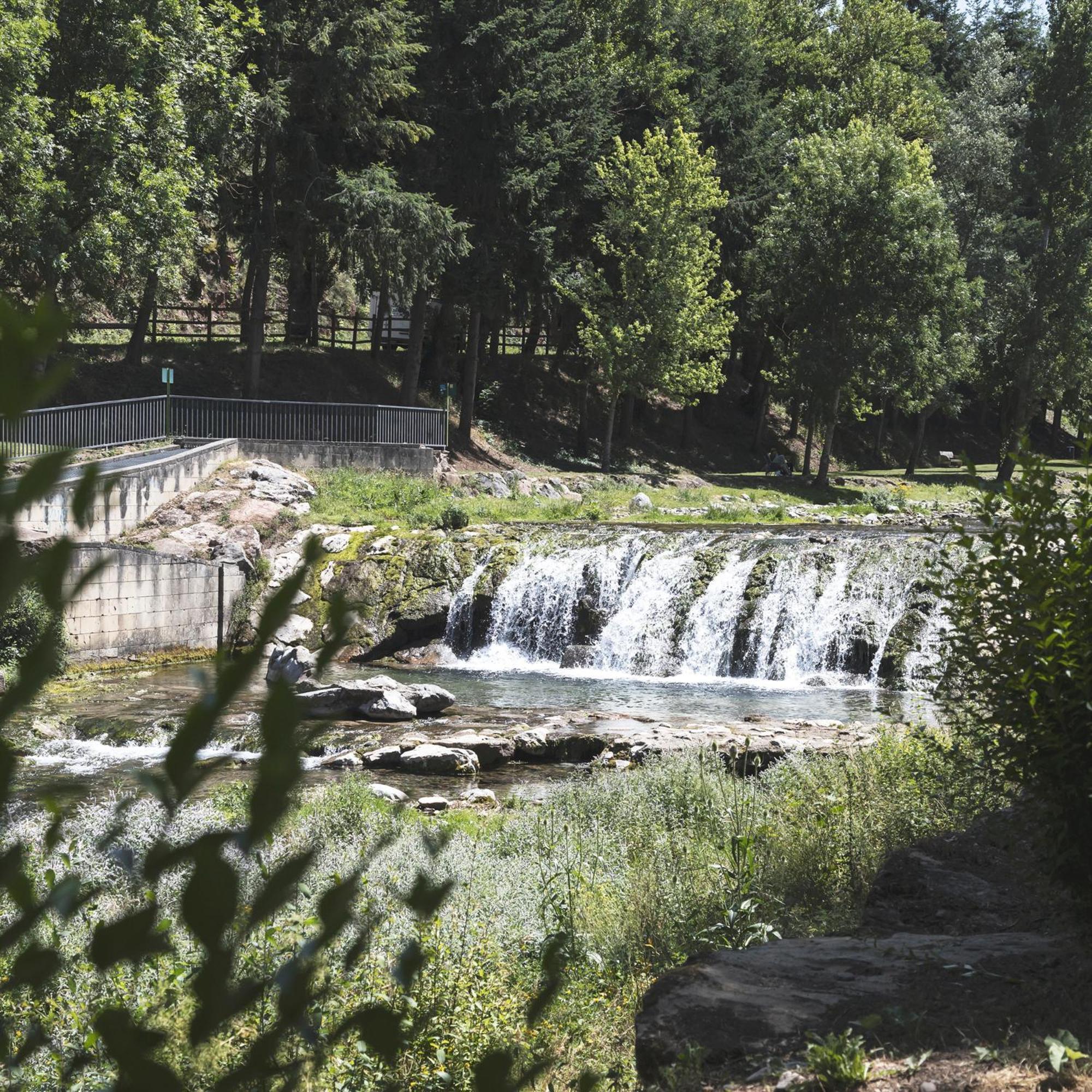 Apartamentos Turisticos Real Valle Ezcaray ソラキン エクステリア 写真