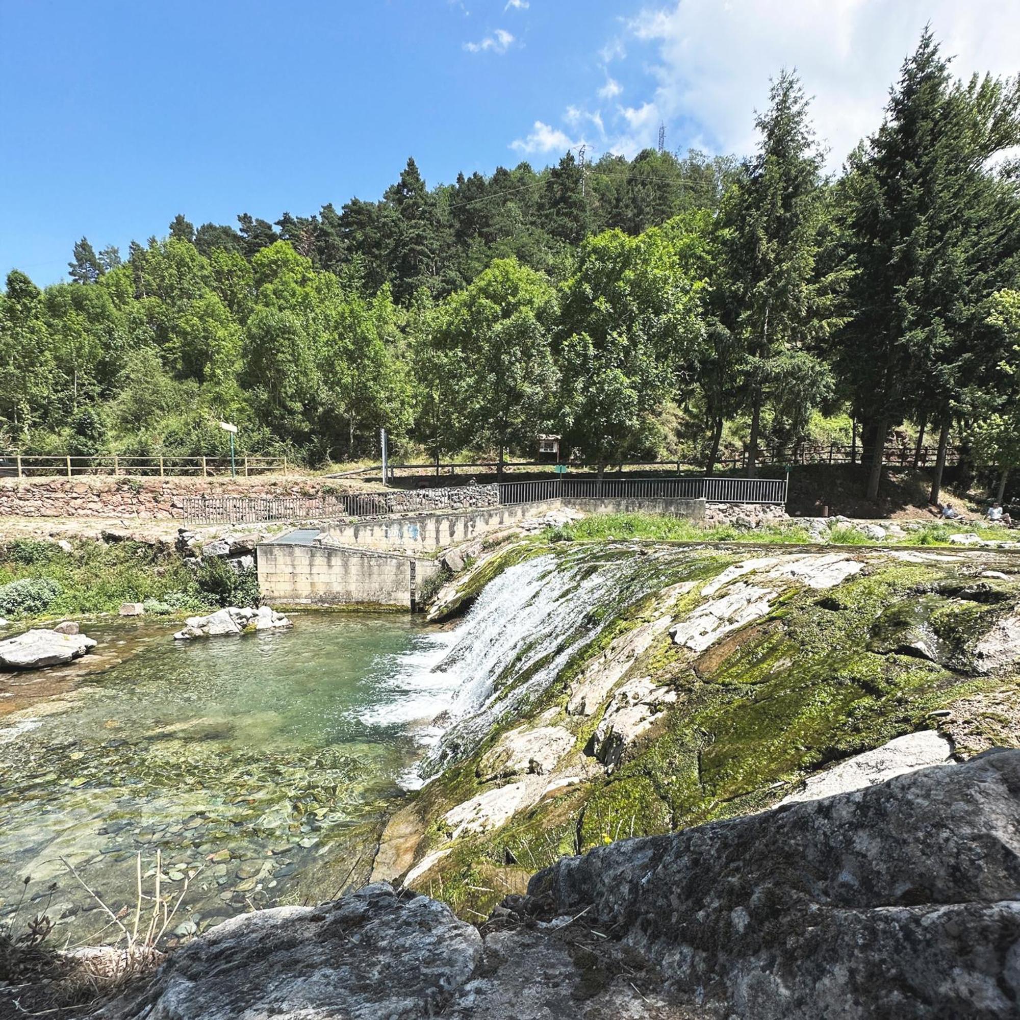 Apartamentos Turisticos Real Valle Ezcaray ソラキン エクステリア 写真